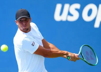 Wimbledon: Ethan Quinn setzt sich klar gegen Luciano Darderi durch