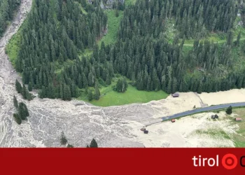 Schwere Unwetter und Erdrutsche im Tiroler Kaunertal – rund 200 Menschen eingeschlossen