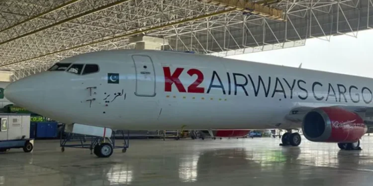 Eilmeldung: Frachtflugzeug vor Karachi verschwunden – Suchaktion nach fünf Besatzungsmitgliedern läuft