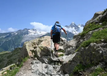Tödlicher Wanderunfall im Kleinwalsertal: 63-jährige Touristin stürzt 60 Meter in die Tiefe!