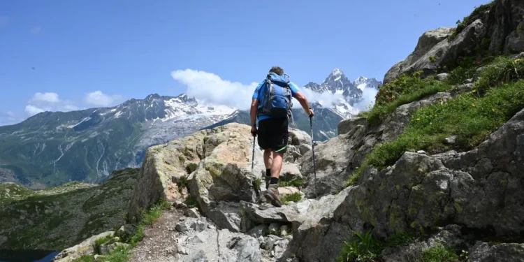 Tödlicher Wanderunfall im Kleinwalsertal: 63-jährige Touristin stürzt 60 Meter in die Tiefe!