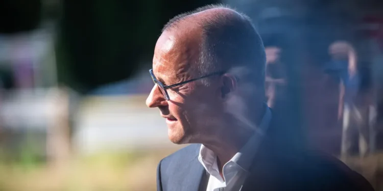 Almanya’da Siyaset Kazanı Kaynıyor: Jens Spahn’ın İstifası Sonrası Friedrich Merz’den Kabine Revizyonu Sinyali!