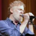 Trauer um Folk-Legende: Oscar-Preisträger Glen Hansard stirbt bei Motorradunfall!