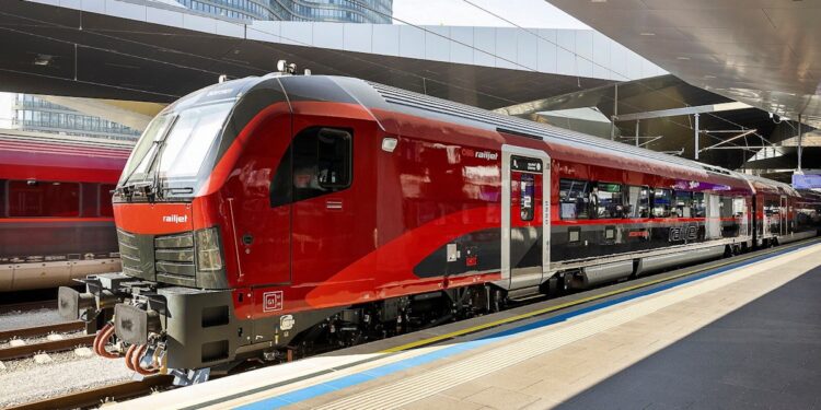 İtalya’da ÖBB Treninde Facianın Eşiğinden Dönüldü: Seyir Halindeki Railjet’in Kapısı Koptu!