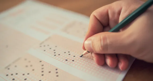 ÖSYM’den YKS Kararı: AYT Matematikte Cevap Değişti, Edebiyatta Bir Soru İptal Edildi