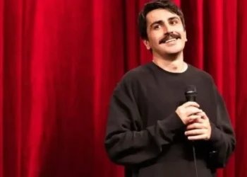 Özgür Özel’den Cezaevindeki Komedyen Deniz Göktaş’a Ziyaret