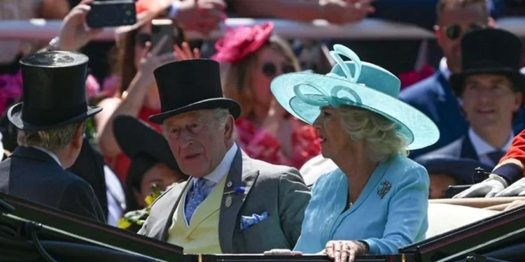 Digitaler Wandel bei den Royals: Buckingham Palast sucht Video-Produzenten für 52.000 Pfund im Jahr