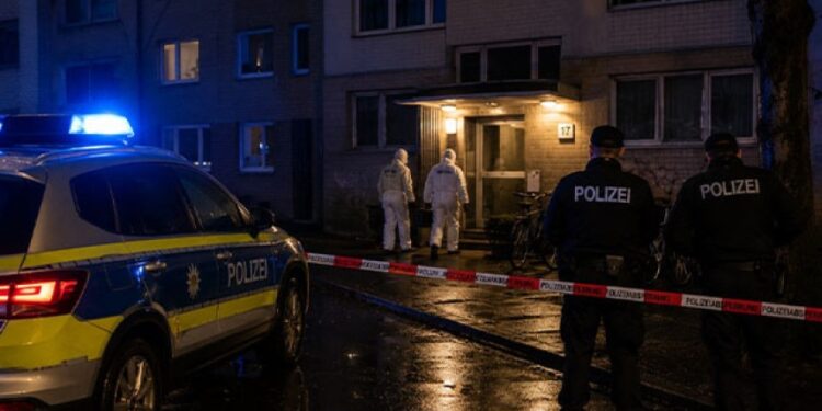 Hamburg’da Kayıp Olarak Aranan 15 Yaşındaki Kız, Annesinin Evinde Ölü Bulundu!